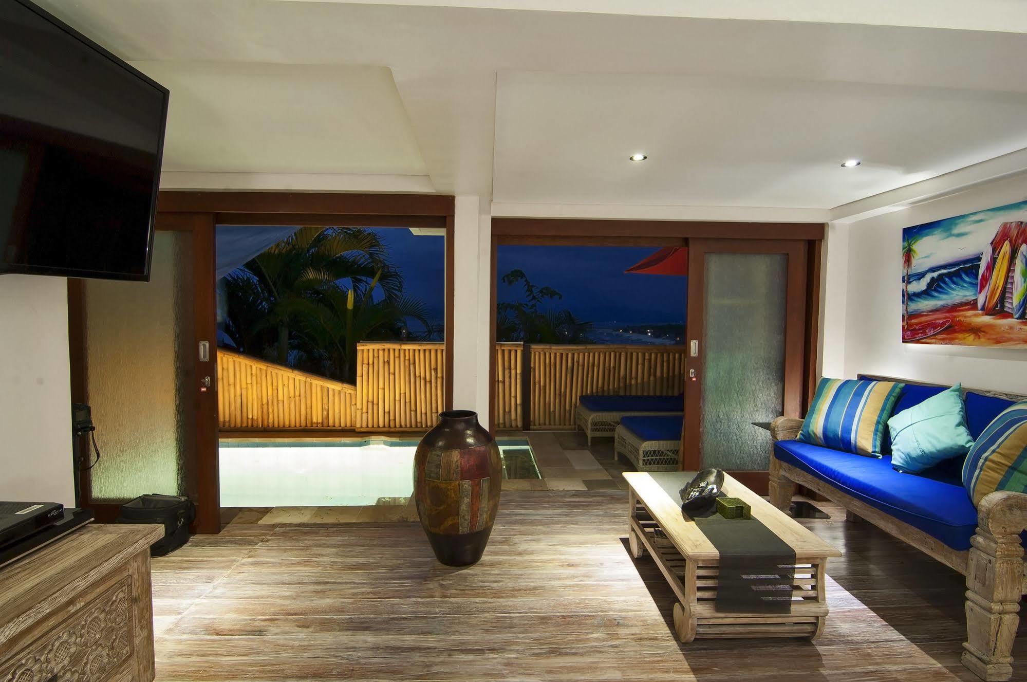 Lembongan Sanctuary Villas Exterior photo